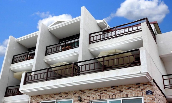 Pohang Apartment | Cantabile Pension