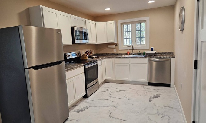 Meadows House | Canterbury, NH!1 bed, 1 bath cozy haven, lakes and mountains & adventures.