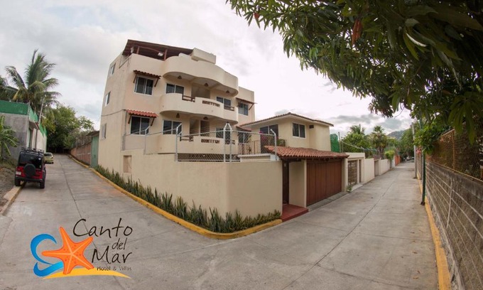 Playa la Madera Hotel | Canto del Mar Hotel - Zihuatanejo - Suites con Cocina