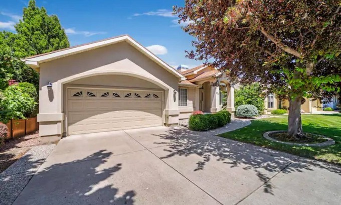Twin Falls House | Canyon Rim Delightnn