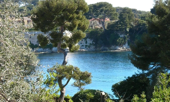 Cap-Ferrat House | CAP FERRAT, 100 m FROM THE BEACH AND PORT, LUXURY AND COMFORTABLE VILLAGE HOUSE
