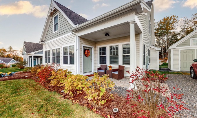 Arundel Condo | Cape Arundel with AC | Heated Pool, Hiking Trails & Gym | 15 Mins to Beaches