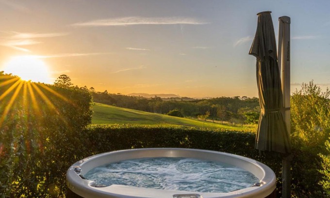 Skinners Shoot House | Cape Byron Suite 6