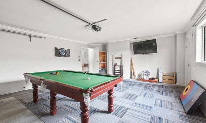 Capel Sound House | Capel Castle - A Spacious Family Games Retreat