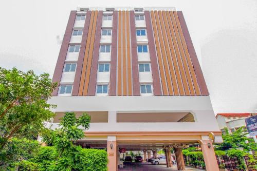 Chom Phon Hotel | Capital O 411 Grandview Condo 15