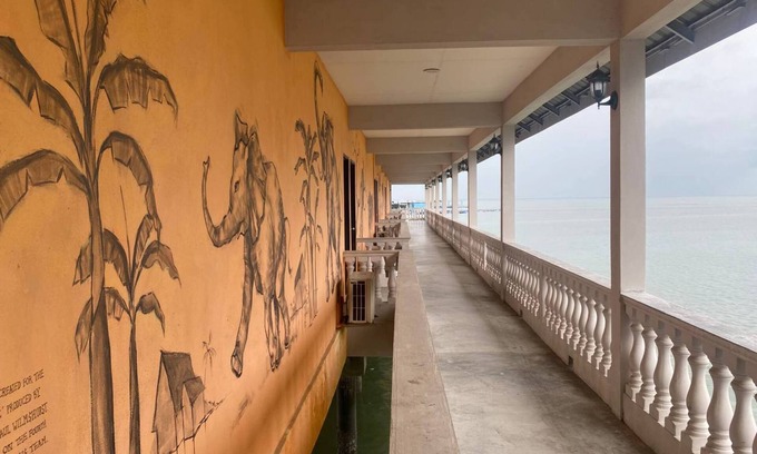 Kampung Batu Maung Hotel | Capital O 91118 Chalet Seri Idaman