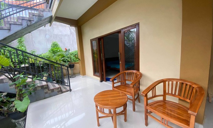 Melayang Hotel | Capital O 93881 Jero House