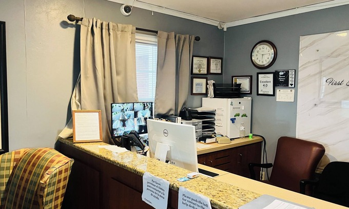 Rantoul Hotel | Capital O First Heritage Inn Rantoul IL I 57