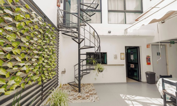 Zona Minerva Apartment | Capital O Tu Estancia