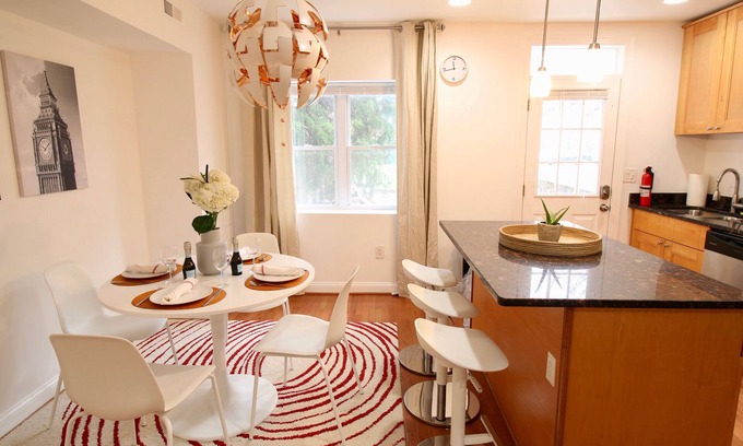 Kingman Park House | Capitol Hill Gem, Sleeps 6, Steps to Metro, Free Parking