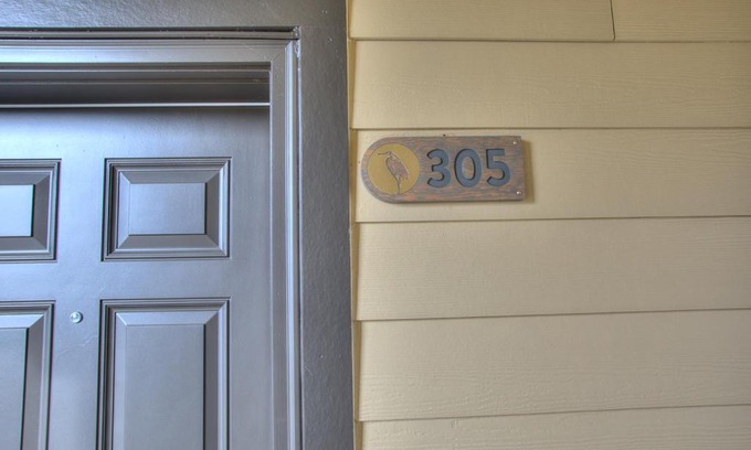 Ocean Shores Apartment | Captain Gray`s Landing Condo - Oyhut Bay Seaside Village
