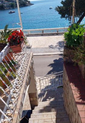 Molunat Apartment | Captain's villa