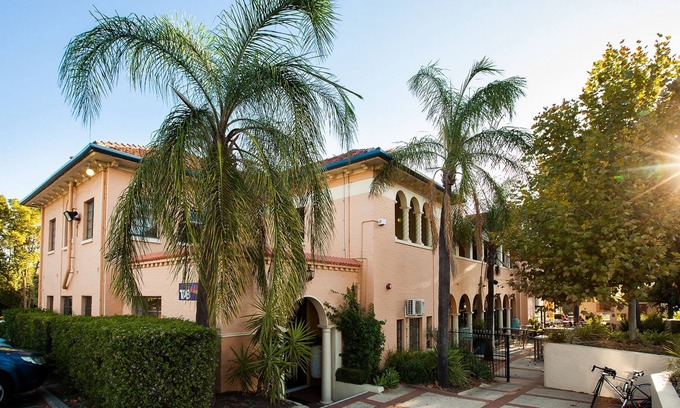 Nedlands Hotel | Captain Stirling Hotel