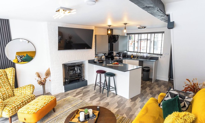 Nettleham House | Captivating 2-Bed House in Nettleham
