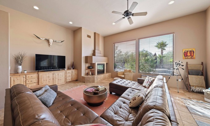 Tanque Verde House | Captivating 4-bedroom house w/optional heated pool, spa and mountain views!