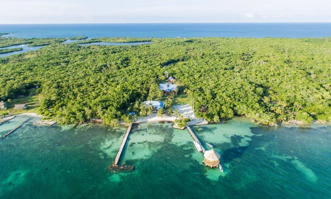 Isla Tintipan Villa | Car001 - Beach house with pool on Tintipan Island