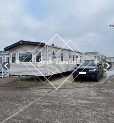 Towyn House | Caravan