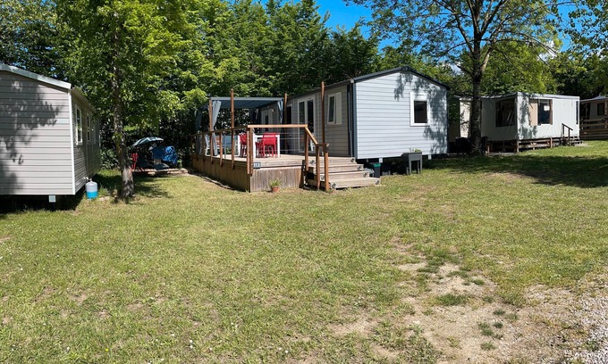 Thonon-les-Bains RV Rental | Caravan 'Les Bord Du Lac Leman' with Lake View, Shared Terrace and Private Garden