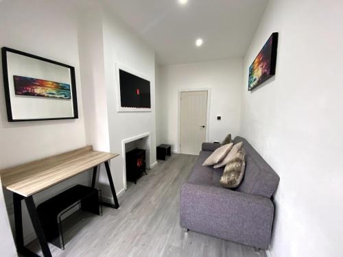 Plasnewydd Apartment | Cardiff City Studio Sleeps 4