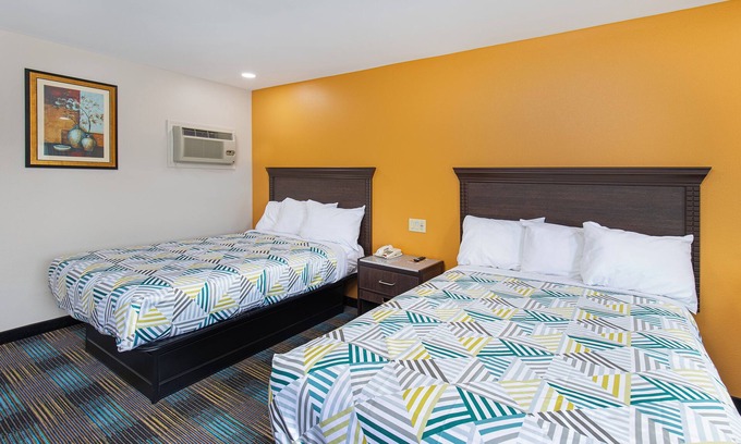 Bowling Green Hotel | Cardinal Motel