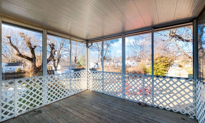 Beechmont House | Cardinal's Roost| Firepit | Hoops Arcade | Sunroom