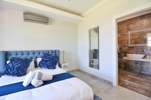 Port Edward Villa | Caribbean 1136 by Top Destinations Rentals