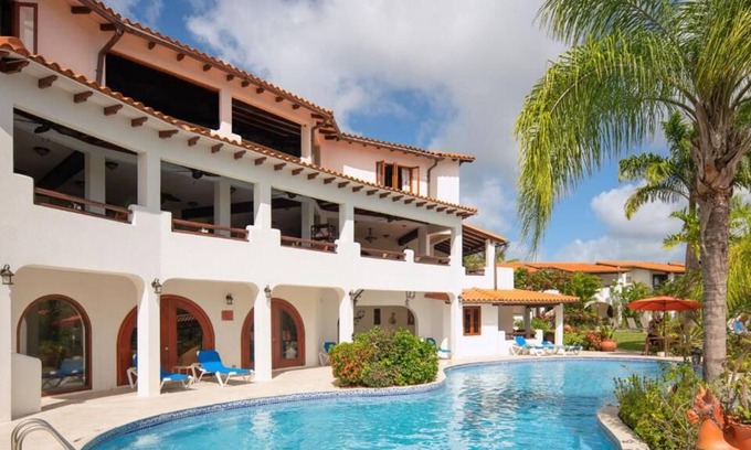 Maynards House | Caribbean Experience! 2 Spacious Units w/ Kitchen! Short Drive to Cove Bay!