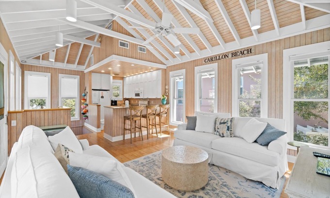 Sunnyside House | Carillon Beach - Grits Carlton by PHG