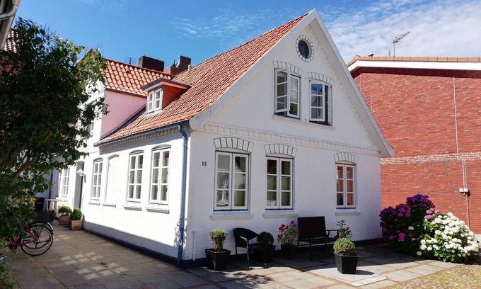 Wyk auf Foehr Apartment | Carl-Häberlin-Str. 15, OG left Whg. 2 - Carl-Häberlin-Str. 15, OG Whg. 2
