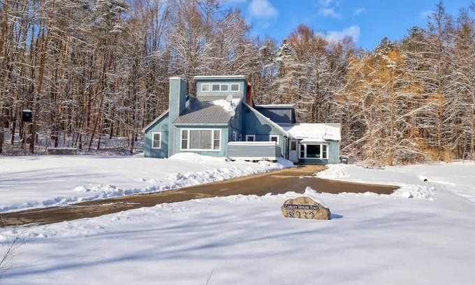 Little Valley House | Carley House Too - pet friendly, hot tub, firepit!