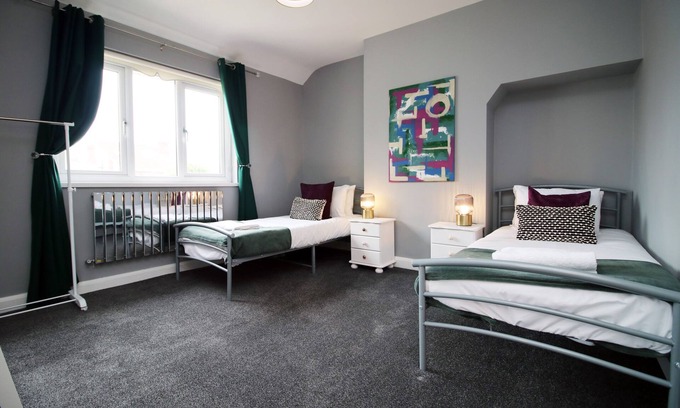 Newport House | Carlton Grove by Tŷ SA