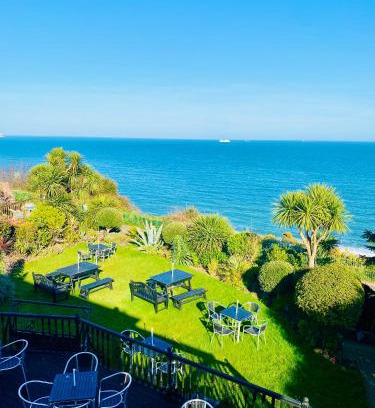 Shanklin Hotel | Carlton Hotel