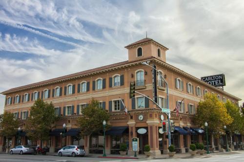 Atascadero Hotel | Carlton Hotel