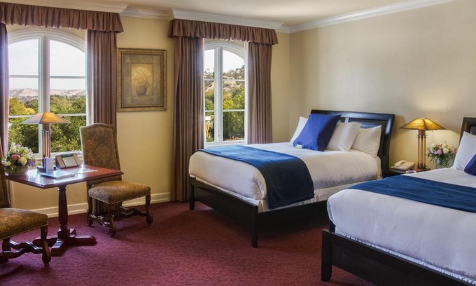 Atascadero Hotel | Carlton Hotel