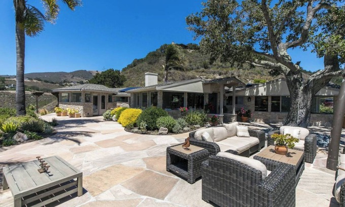 Carmel Valley House | Carmel Valley View Estate Above the Wineries with Hot Tub