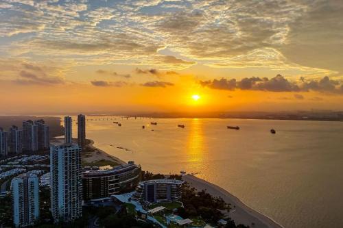 Gelang Patah Apartment | Carnelian Tower Hotel at Forescity 4124 with WIFI