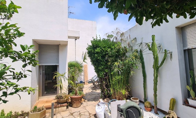 Carnon-Plage Villa | Carnon plage : Villa Lilou for 8 people, 30 metres from the beach