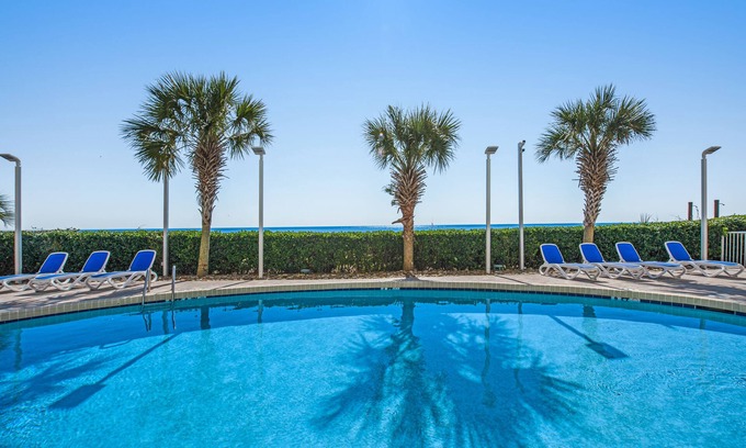 Myrtle Beach Apartment | Carolinian Beach Resort