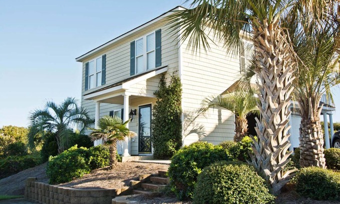 Salter Path House | Carriage House at Water's Edge, Oceanfront in Salter Path, NC!