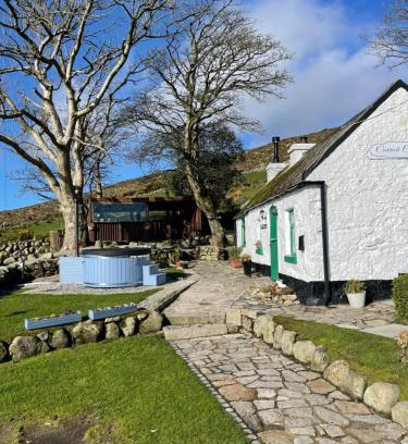 Newry House | Carrick Cottage - Mourne Mountains