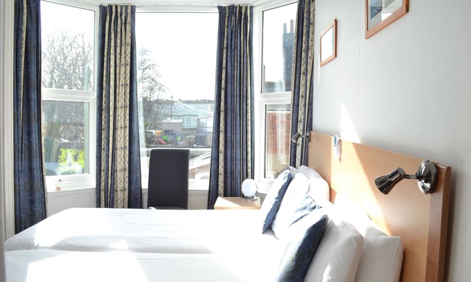 Paignton House | Carrington Guest House B&B