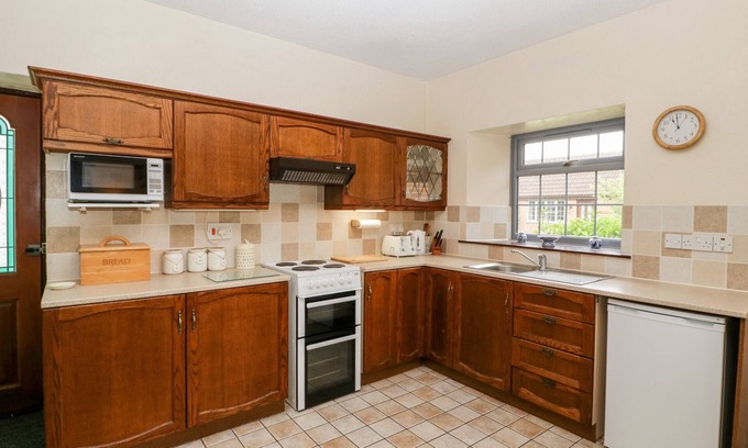 Lympsham Cottage | Carthouse