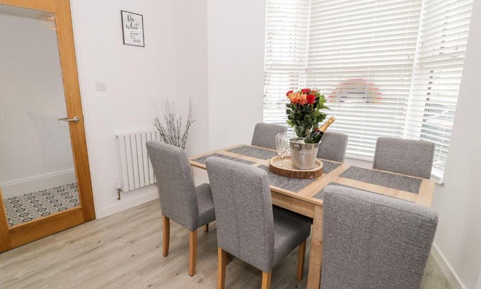 Porthmadog House | Cartref Clyd 55