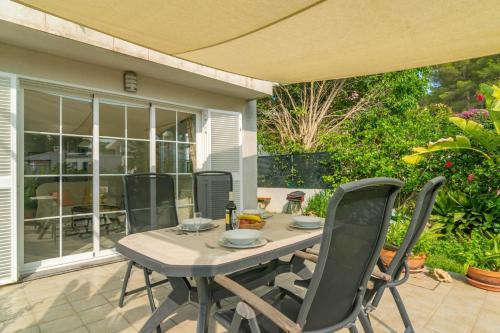 Mal Pas-Bon Aire Ski Chalet | Cas Ferrer -Bonaire-