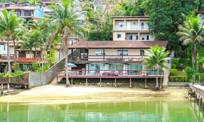 Itanema House | Casa à beira-mar da Praia em Angra dos Reis/RJ