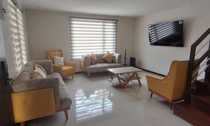 Ricaurte House | Casa 3 dormitorios J2