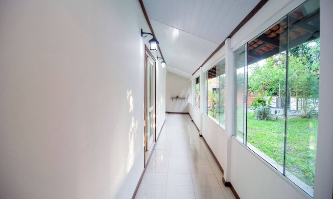 Rio Vermelho Sul House | Casa a 20 min da Praia por trilha ecológica JC3782
