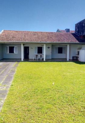 Guaratuba House | Casa Aconchegante Frente ao Mar Guaratuba