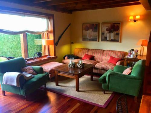 Angoustrine House | Casa adosada con piscina en Agoustrina