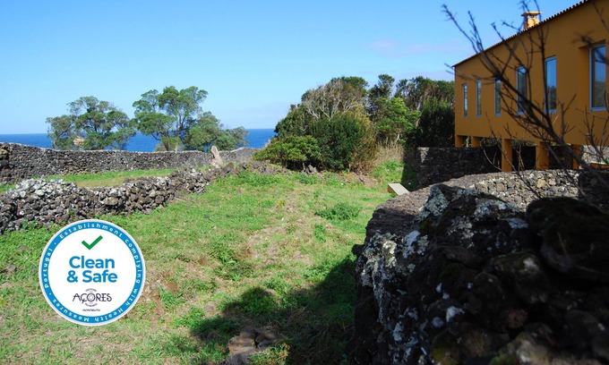 Ponta Delgada Villa | Casa Amarela - Area, comfort, light and superb view to the mountains and sea